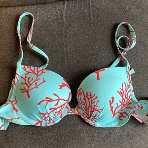 Brand new Victoria’s Secret bikini top